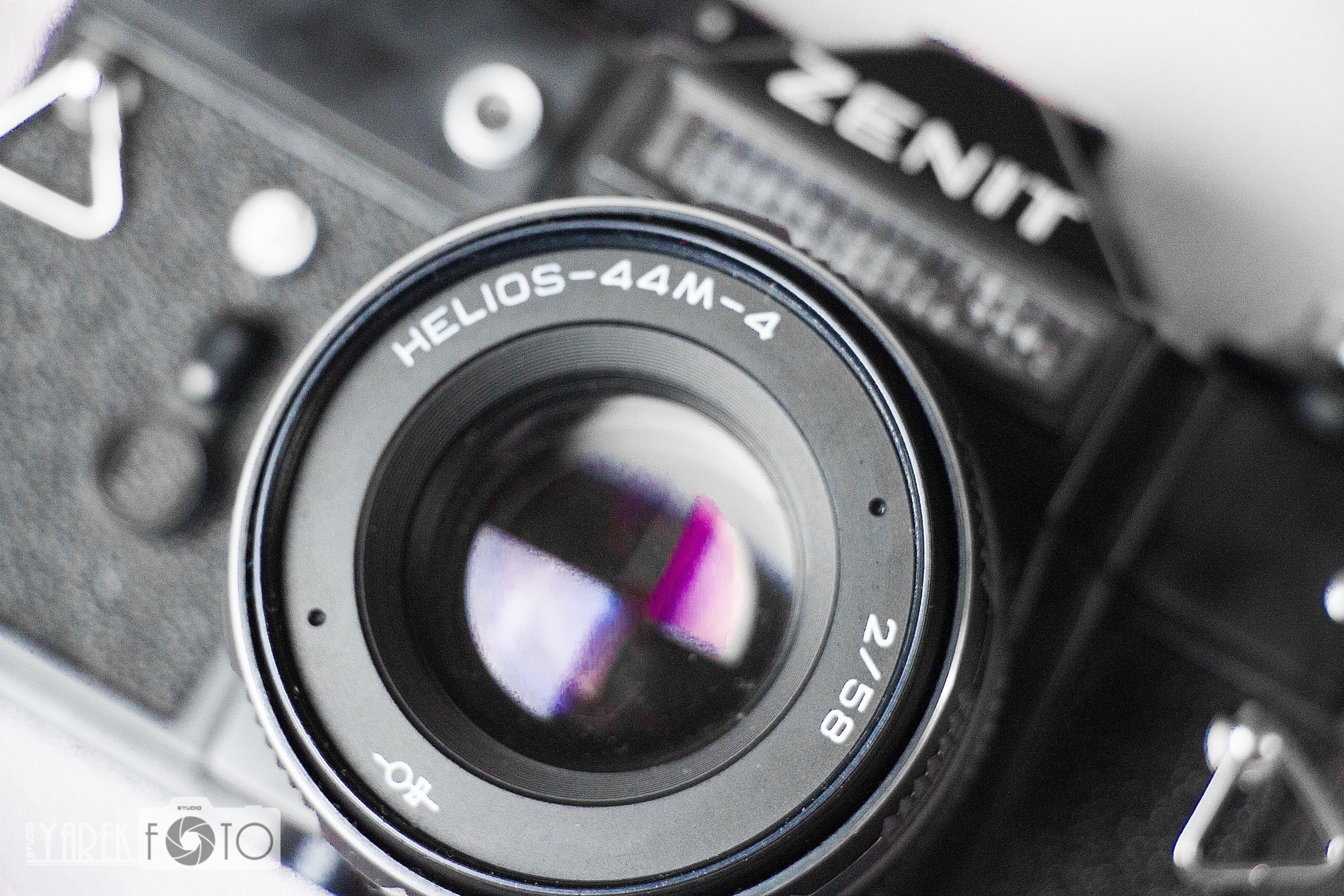 Ретро огляд: Зеніт 11 – топ-камера з минулих епох