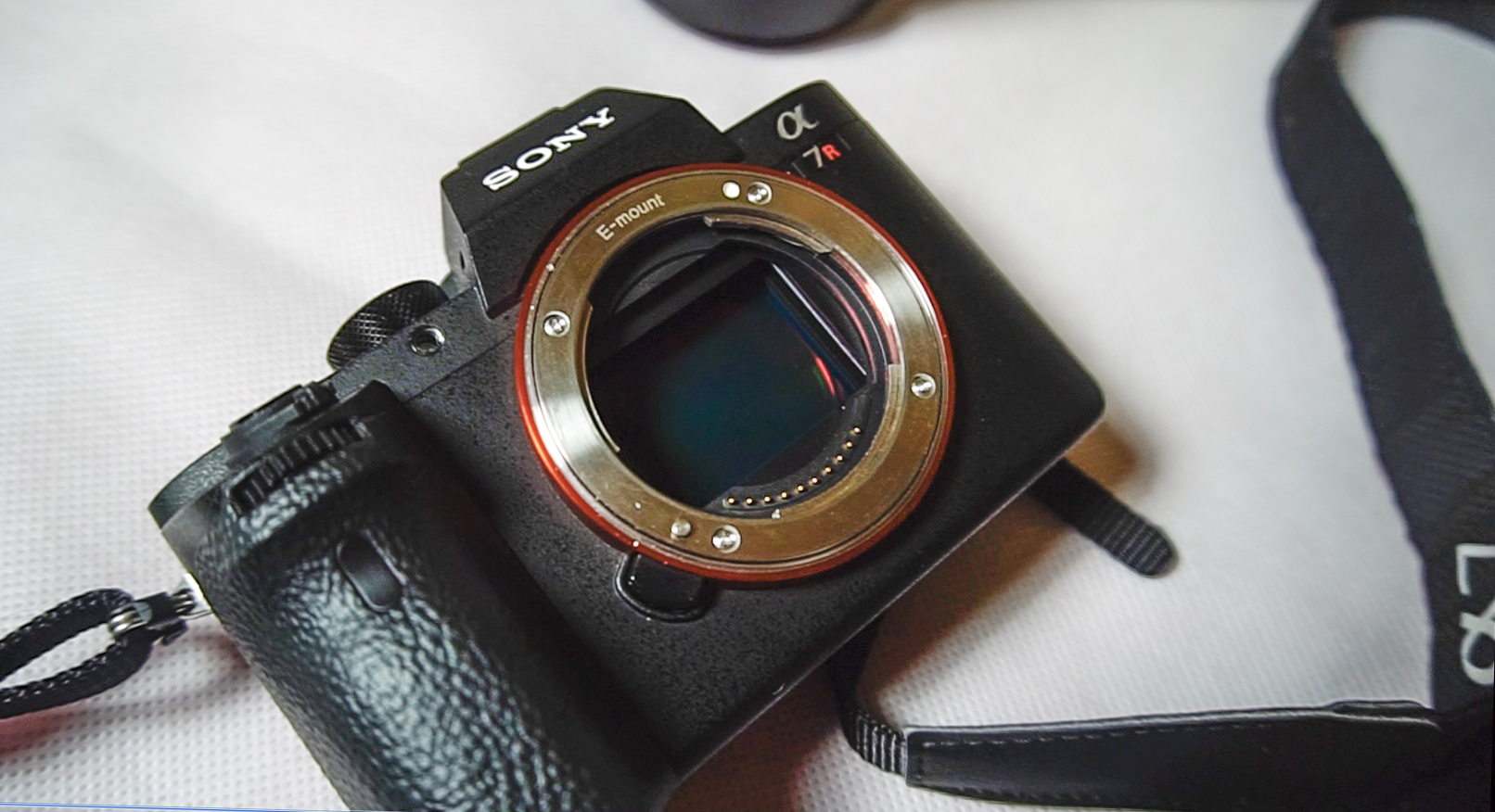 З дзеркалки на бездзеркалку: Sony a7RII – перші враження