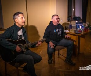 Фотографія рятує книгу коли немає світла