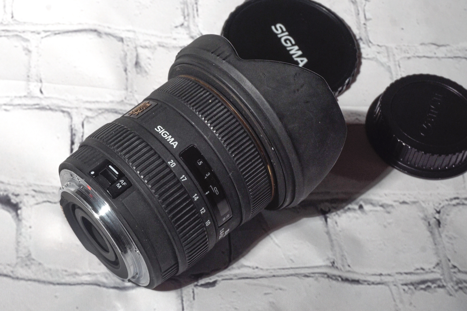 Об’єктив Sigma 17-70 F2.8-4.5 DC – про світлосильні зуми зі змінною діафрагмою загалом.