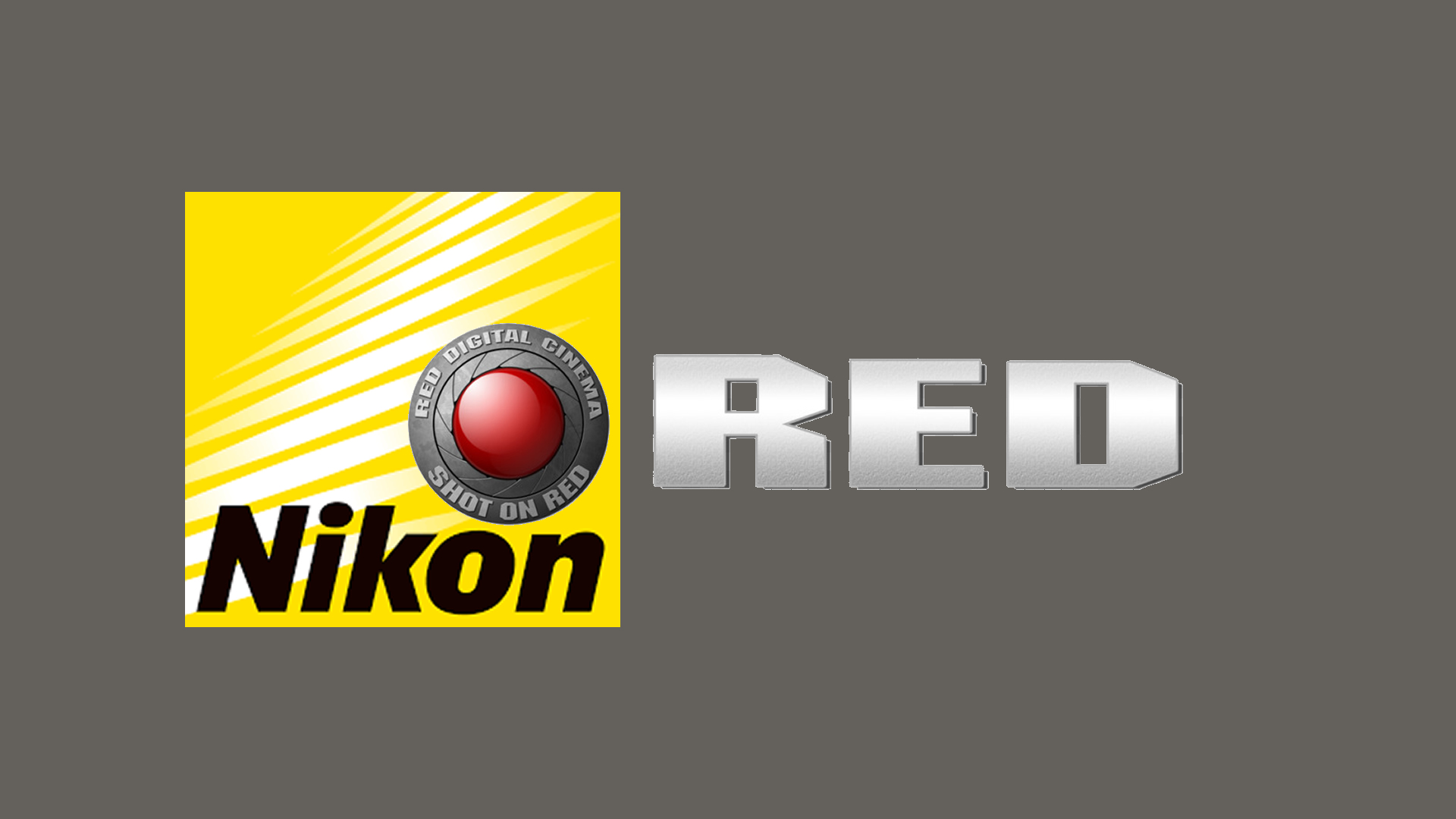 Nikon vs Red – хто кого